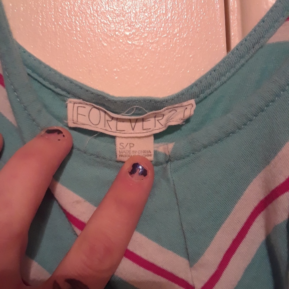Tanktop - Picture 2 of 2